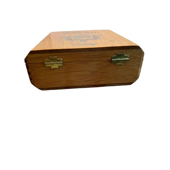 Hemingway Handmade Cigar Box - Signature Reserva Especial - Fancy Wood Stash Box - Picture 6 of 9